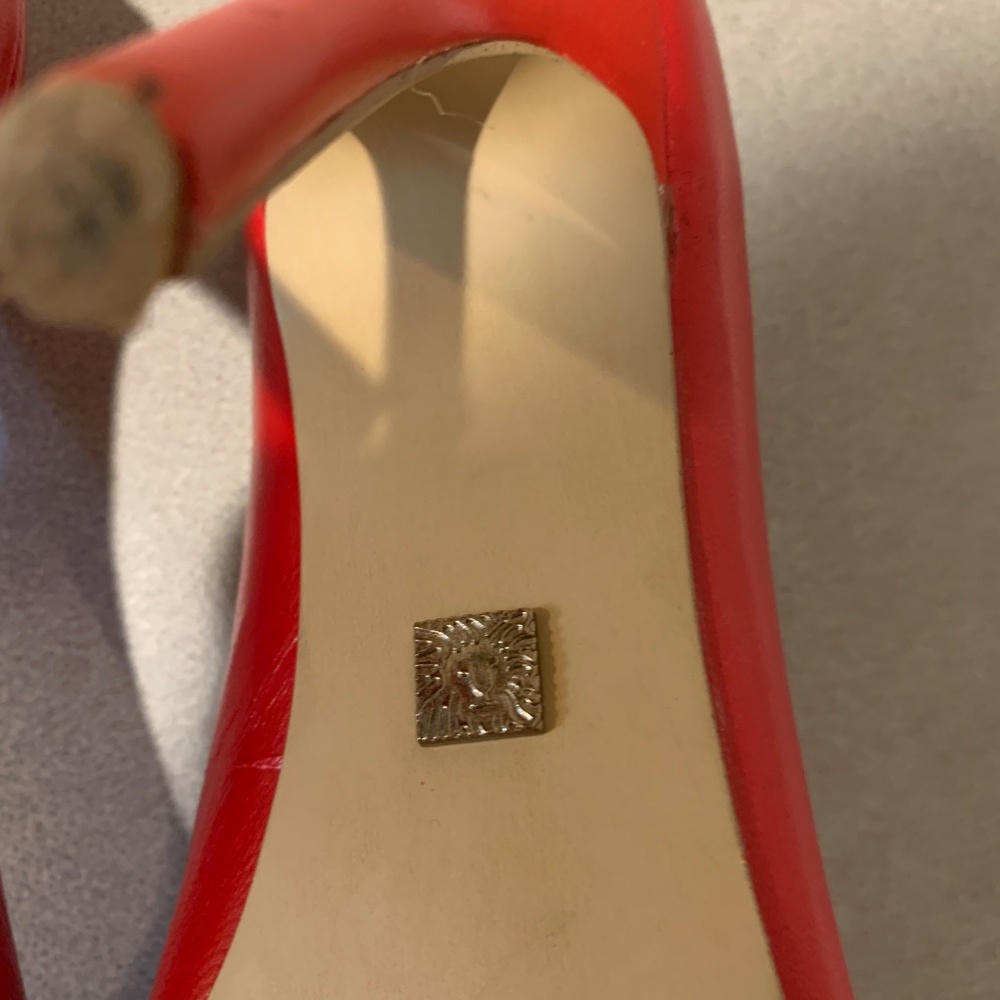 Anne Klein Red  Leather Embellished Pumps sz 8.5 M - Picture 7 of 7